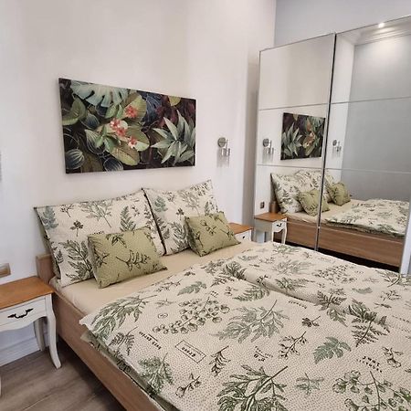 Apartment Opera Vintage - Budapest City Centre Екстер'єр фото